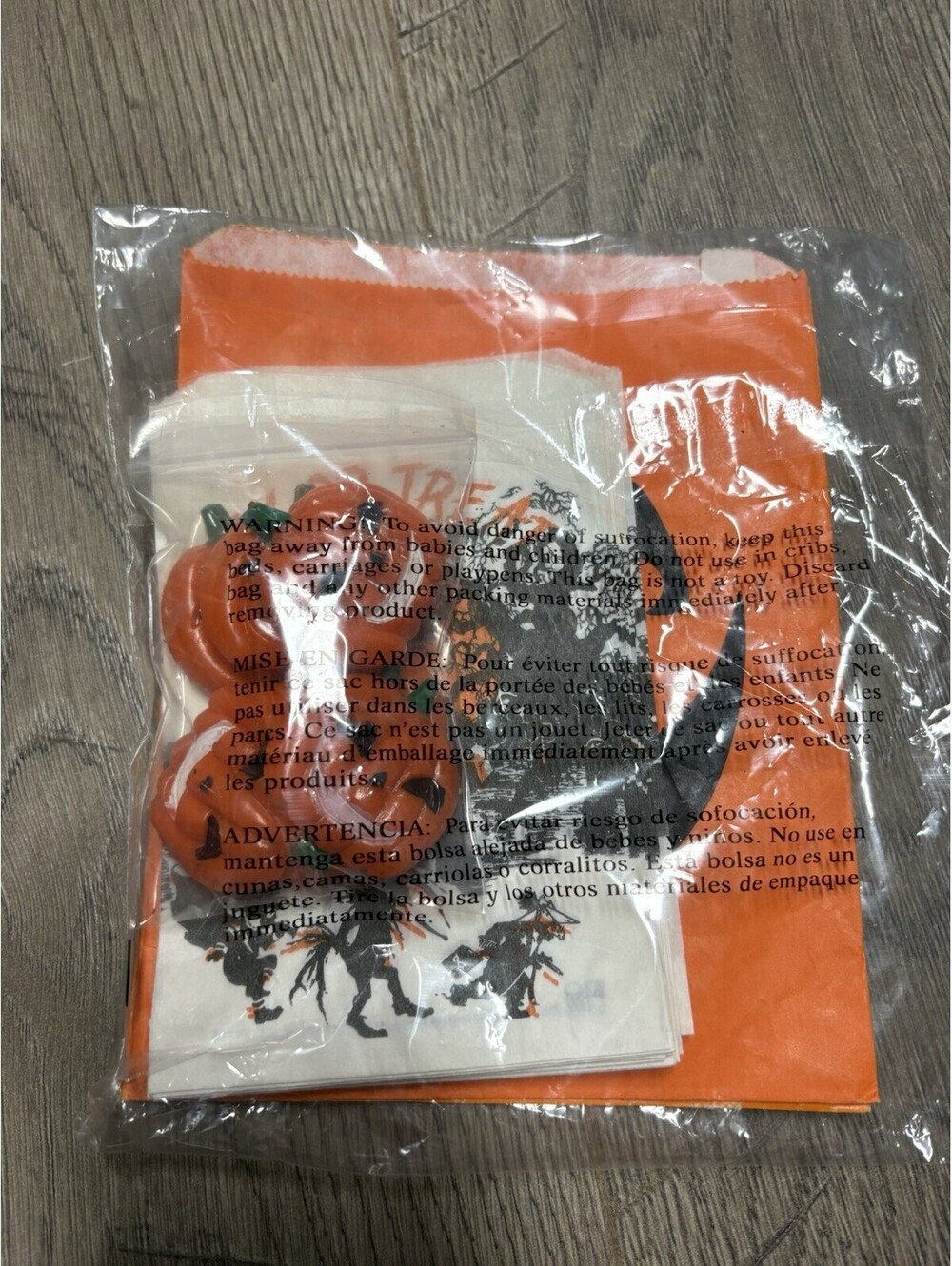 LotVintage Halloween Candy Trick-Or-Treat Paper Bags Graveyard Moon Topstone Ind